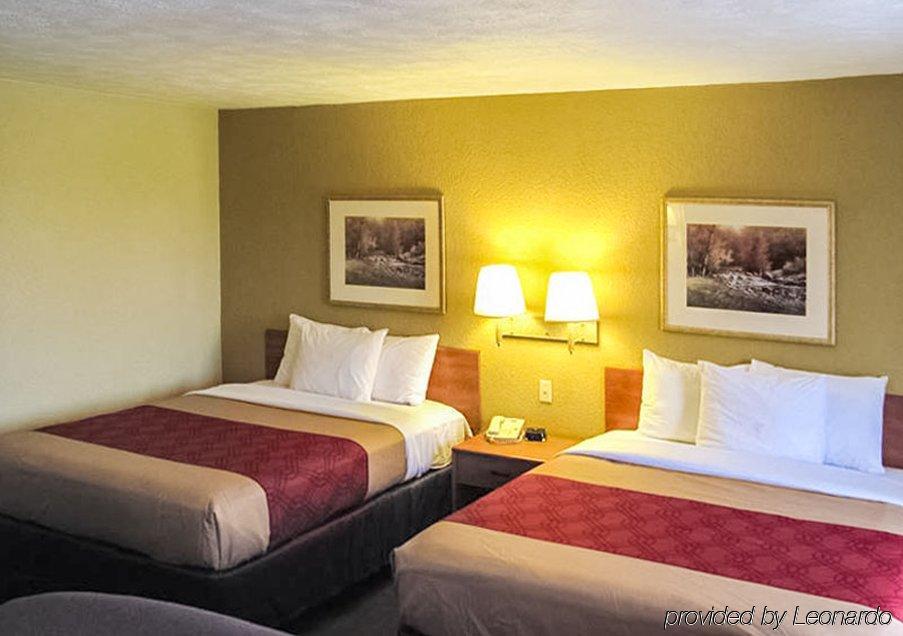 Econo Lodge Ottawa Εξωτερικό φωτογραφία
