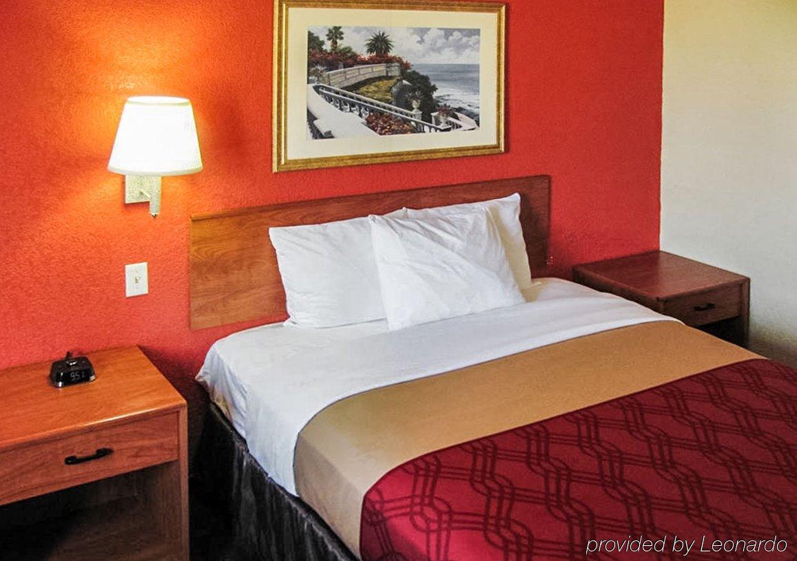 Econo Lodge Ottawa Εξωτερικό φωτογραφία