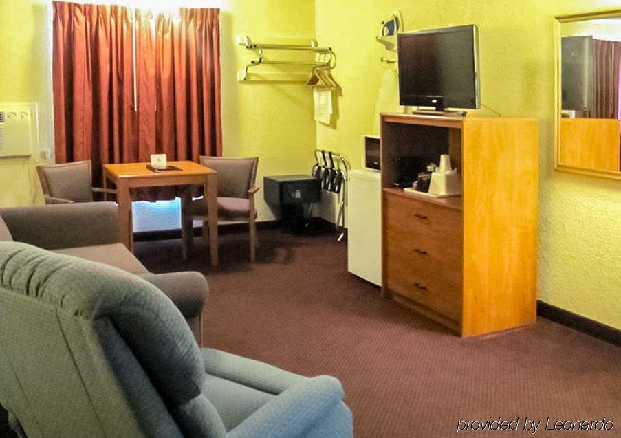Econo Lodge Ottawa Εξωτερικό φωτογραφία