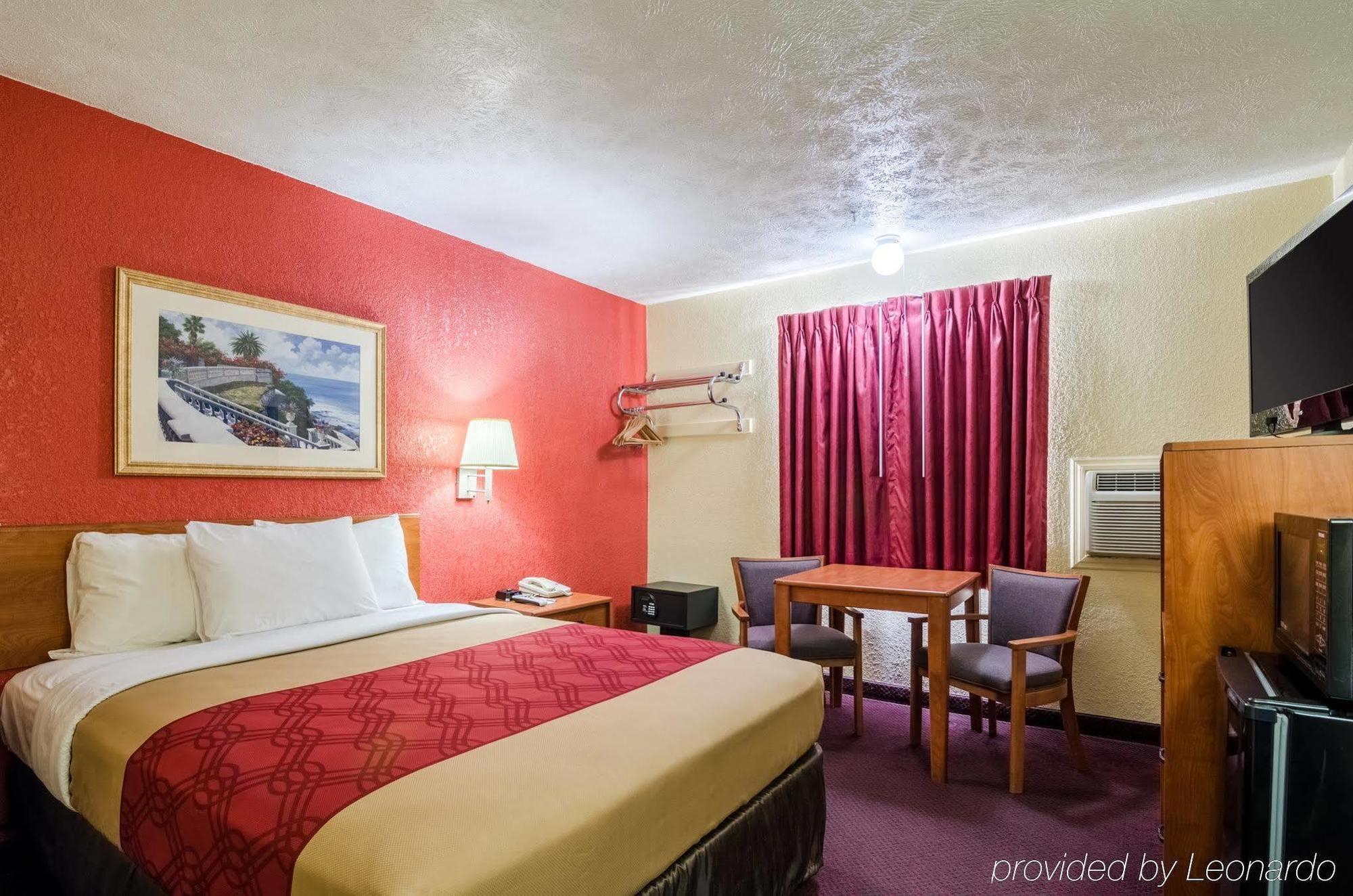 Econo Lodge Ottawa Εξωτερικό φωτογραφία