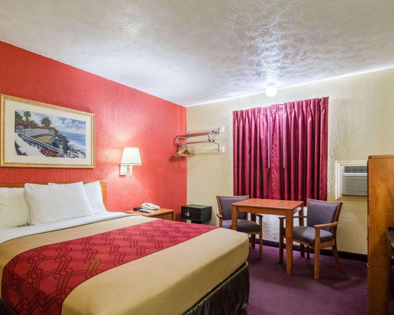 Econo Lodge Ottawa Εξωτερικό φωτογραφία