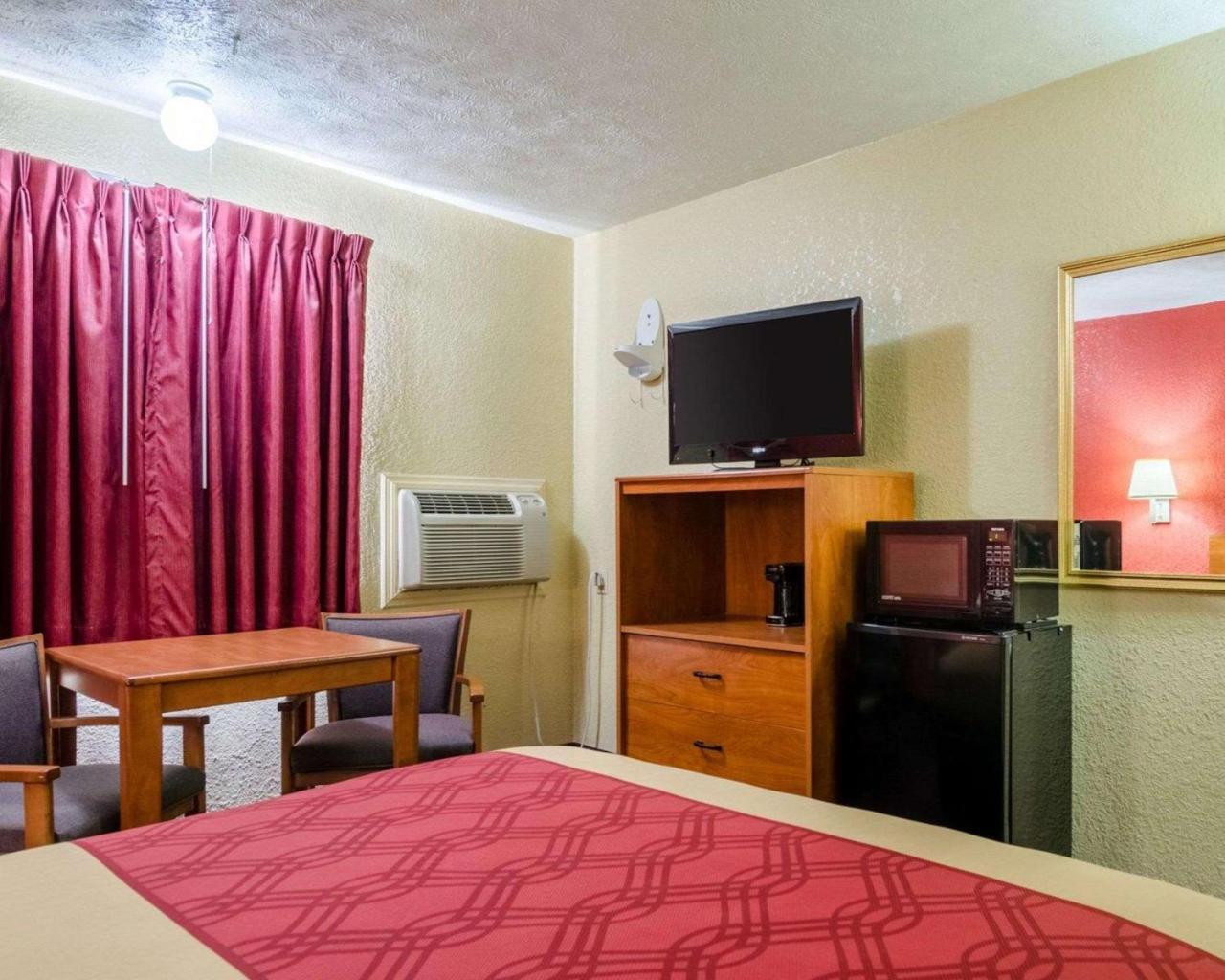 Econo Lodge Ottawa Εξωτερικό φωτογραφία