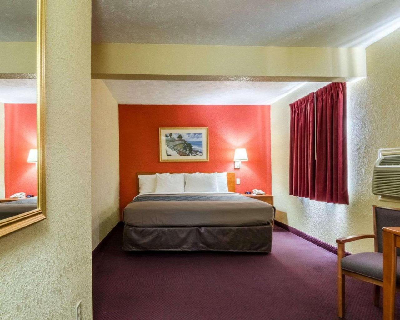 Econo Lodge Ottawa Εξωτερικό φωτογραφία